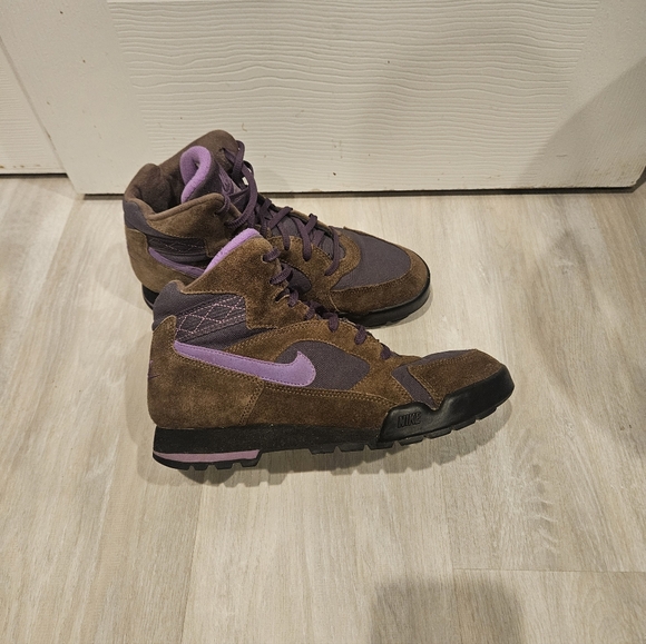 Nike Women's Brown and Purple High-Top CALDERA Sneakers WOW 🏆🥳 - Picture 4 of 9